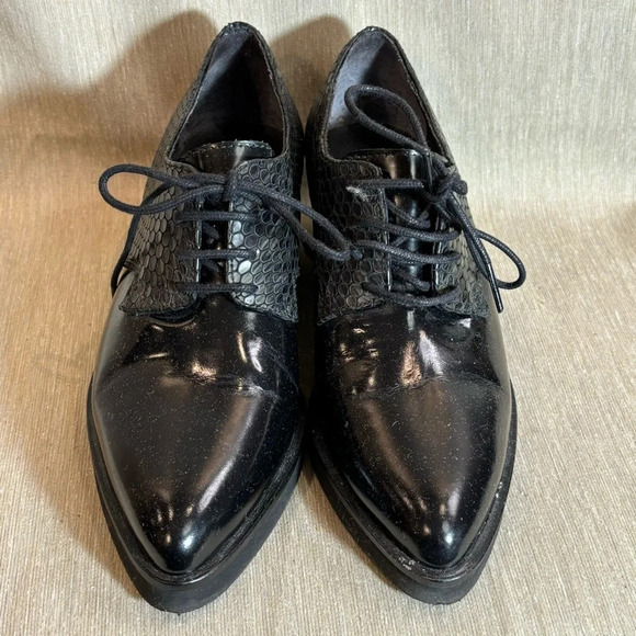 GADEA Sz 36 Croc and Patent Leather Lace Up Pointy Academia Vibe Oxfords Shoes - Picture 2 of 10